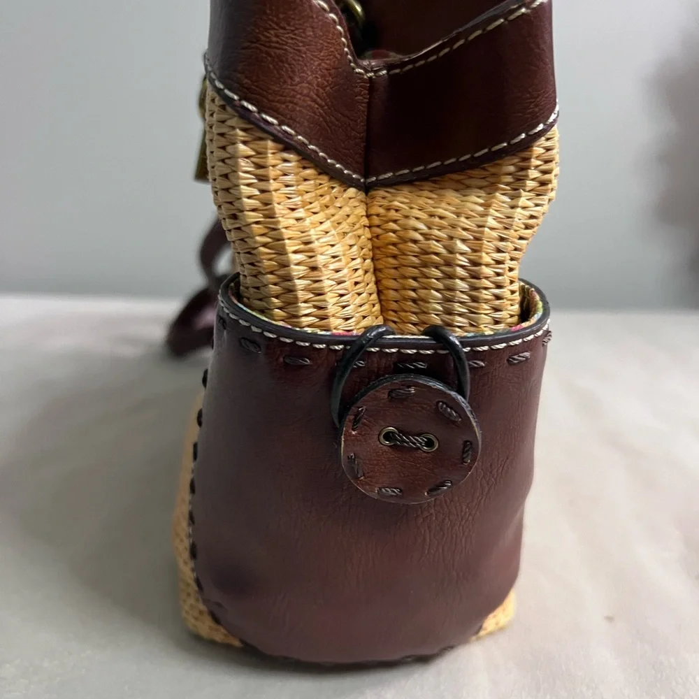 🤎✨ Fossil Woven Straw & Leather Satchel 👜🌾 Key Charm • Crossbody Strap